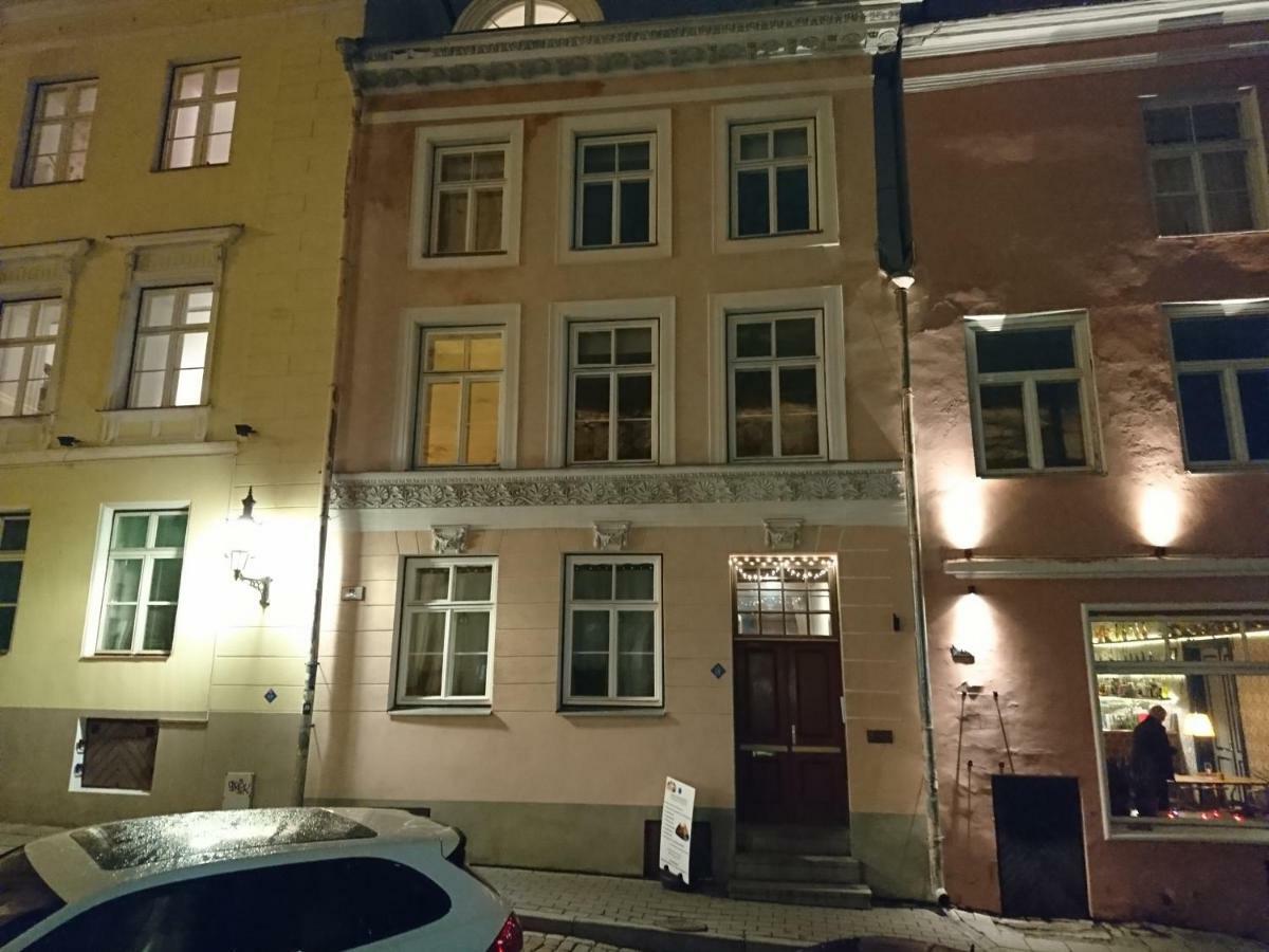 Old Town Niguliste Residence Талин Екстериор снимка